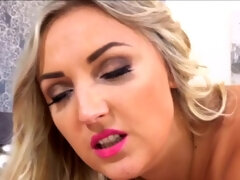 Tussi, Grosse titten, Verrückt, Tschechisch, Erotisch, Hardcore, Milf, Titten
