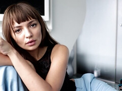 Arsch, Braunhaarige, Europäisch, Höschen, Zierlich, Erotischer film, Jungendliche (18+), Titten