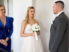 Пальцем, Лизание, Белье, Мастурбация, Натуральные сиськи, Киски, Чулки, Стриптизерша