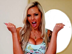 Amateur, Gros cul, Grosse bite, Gros seins, Sucer une bite, Doigter, Branlette thaïlandaise, Masturbation