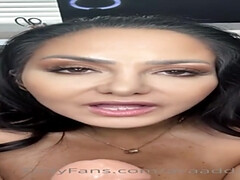 Grote mammen, Pijpbeurt, Bruinharig, Rondborstig, Erotisch, Hd, Moeder die ik wil neuken, Alleen