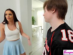 Grosser arsch, Grosser schwanz, Braunhaarige, Hd, Monster, Orgasmus, Pov, Stiefmutter