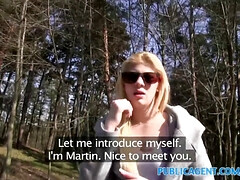 Amateur, Tetas grandes, Corridas, Dinero, Tetas naturales, Al aire libre, Público, Realidad