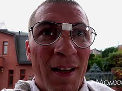 Mamada, Madura, Garganta profunda, Maduro, Madres para coger, Mamá, Gritar, Medias largas