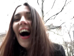 Enthousiasteling, Lieveling, Pijpbeurt, Hardcore, Moeder die ik wil neuken, Geld, Realiteit, Russisch