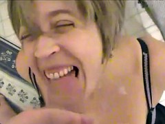 Británico, Engañando, Madres para coger, Chupando