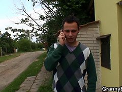 Pijpbeurt, Bruinharig, Oudere vrouw, Handbeurt, Rijpe lesbienne, Moeder die ik wil neuken, Moeder, Stiefmoeder