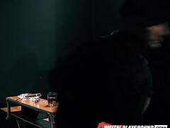 Kont, Bruinharig, Dominante vrouw, Hakken, Latex, Latijnse vrouw, Natuurlijke tieten, Kut duiken