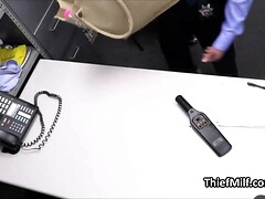 Любители, Большая жопа, Большие сиськи, Постарше, Зрелые, В офисе, Шпионские видео, Подглядывание