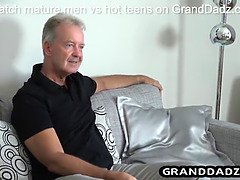 Pijpbeurt, Daddy, Opa, Hd, Likken, Tatoeage, Tiener, Tieten likken
