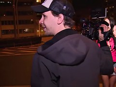 Nana, Gros seins, Suçant