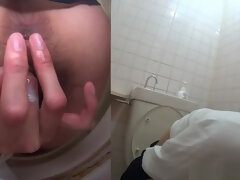 Enthousiasteling, Hd, Japaans, Masturbatie, Orgasme, Pissen, Alleen, Spuiten