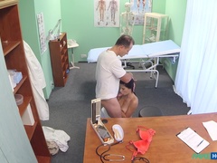 Amateur, Médecin, En levrette, Doigter, Pov, Chatte, Uniforme, Voyeur