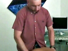 Amateur German barebacks 2 bottoms till cum on ass