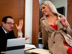 お尻, ブロンド, フェラチオ, バック, 手コキする, 淫乱熟女, ストリッピング, タトゥー