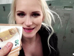 Американки, Жопа, Европейки, Деньги, Натуральные сиськи, На природе, От первого лица, Реалити