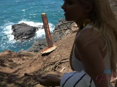 Leie, Bikini, Blondine, Freundin, Absätze, Höschen, Pov, Dürr