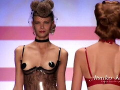 Beauté, Célébrité, Classique, Mignonne, Gorge profonde, Queue, Mamelons, Nénés