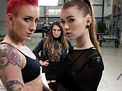 Большая жопа, Большие сиськи, Пальцем, Мастурбация, Киски, Бритые, Стриптизерша, Игрушки