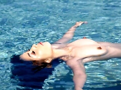 Asiatique, Noire, Sucer une bite, Brunette brune, Gorge profonde, En levrette, Hd, Nénés