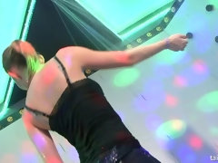 Schwarz, Blondine, Bekleidet, Tanzen, Lesbisch, Party, Satin, Swingers