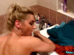 Cul, Blonde, Sucer une bite, Voiture, De plein air, Pov, Douche, Mouillée