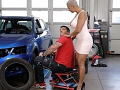 Grote mammen, Blond, Pijpbeurt, Auto, Fetisj, Hardcore, Hd, Likken