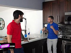 Grosse titten, Sperma im mund, Lecken, Masturbation, Reif, Milf, Stiefmutter, Uniform