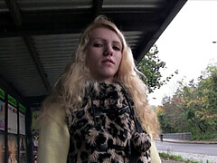 Blond, Pijpbeurt, Autobus, Stel, Sperma shot, Spijkerbroeken, Buiten, Openbaar