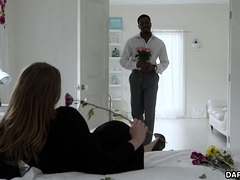 Anal, Sucer une bite, Brunette brune, Hd, Interracial