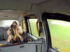 フェラチオ, イギリス人, 車, エロ熟女, ハードコア, ハメ撮り, 現実, コキ