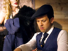 18 jahre, Grosse titten, Blasen, Lingerie, Büro, Sekretärin, Jungendliche (18+), Flotter dreier