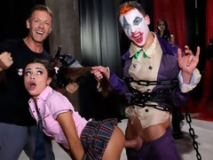 In den arsch, Arsch, Gruppe, Handjob, Hardcore, Küssen, Milf, Tätowierung