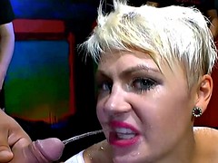 Grosse bite, Blonde, Sucer une bite, Fétiche, Partouze