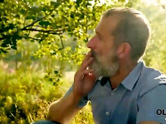 18 ans, Sucer une bite, Européenne, Lunettes, Hard, Hd, De plein air, Adolescente