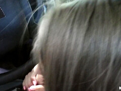 18 ans, Sucer une bite, Brunette brune, Voiture, Masturbation, Pov, Fessée, Nénés