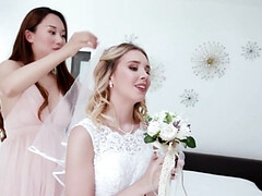 Blonde, Sucer une bite, Éjaculation interne, Tir de sperme, Gorge profonde, En levrette, Actrice du porno, Adolescente