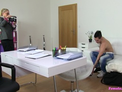 Enthousiasteling, Bedriegen, Sperma shot, Hondjeshouding, Vrouw, Handbeurt, Kantoor, Gezichtspunt