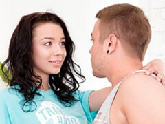 Grosser arsch, Blasen, Braunhaarige, Hundestellung, Lecken, Muschi, Kurzes haar, Jungendliche (18+)