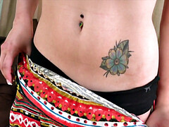 18 jaar, Blond, Pijpbeurt, Doordringend, Softcore pornografie, Tatoeage, Tiener, Tieten likken