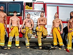 Большая жопа, Большой член, Большие сиськи, Минет, Брюнетки, Собачьи, Групповуха, Милф