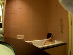 Japaans, Trio, Tieten likken