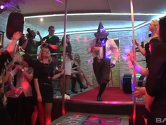 Blondine, Blasen, Europäisch, Fetisch, Gruppe, Interrassisch, Lingerie, Reif