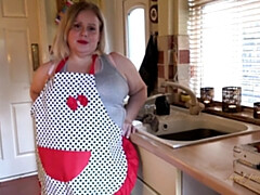 デカ尻, ブロンド, 巨乳な, ぽちゃ, キッチン, 淫乱熟女, 自然山雀, 妻