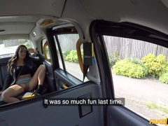 Жопа, Большие сиськи, Брюнетки, Европейки, Пирсинг, Киски, Короткая стрижка, Тату