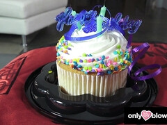 Incroyable, Grosse bite, Gros seins, Sucer une bite, Brunette brune, Branlette thaïlandaise, Pov, Réalité