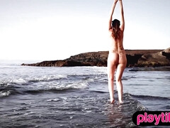 Nana, Plage, Gros cul, Brunette brune, Hd, Mère que j'aimerais baiser, Adolescente, Nénés