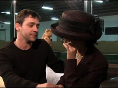 In den arsch, Blondine, Blasen, Braunhaarige, Puppe, Handjob, Hardcore, Milf