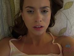 Blasen, Besamung, Fussjob, Freundin, Handjob, Öl, Orgasmus, Pov