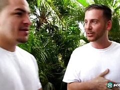 Tetas grandes, Mamada, Morena, Corridas, Pajear, Sexo duro, Enorme, Trio